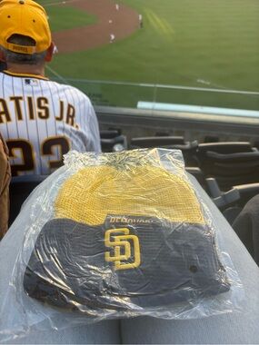 San Diego Padres giveaway night Limited edition beanie